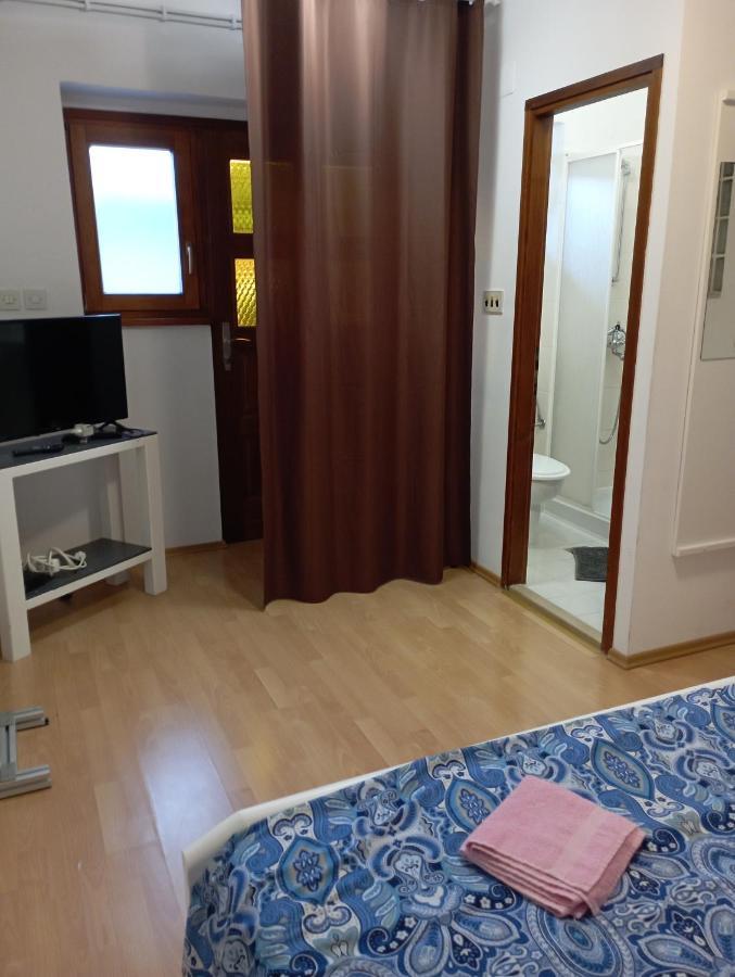 Apartments Mare Novigrad  Luaran gambar