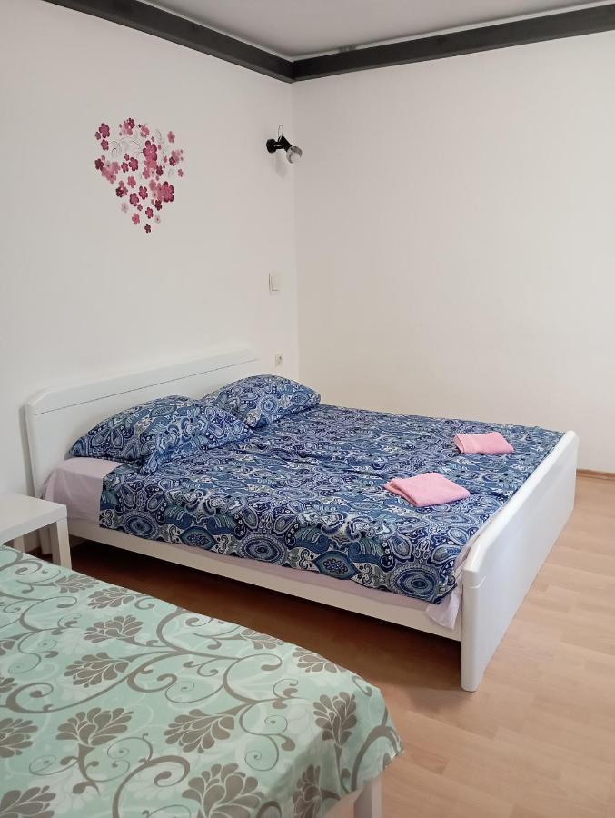 Apartments Mare Novigrad  Luaran gambar