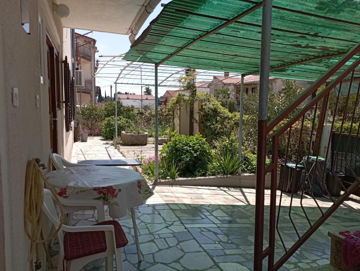 Apartments Mare Novigrad  Luaran gambar